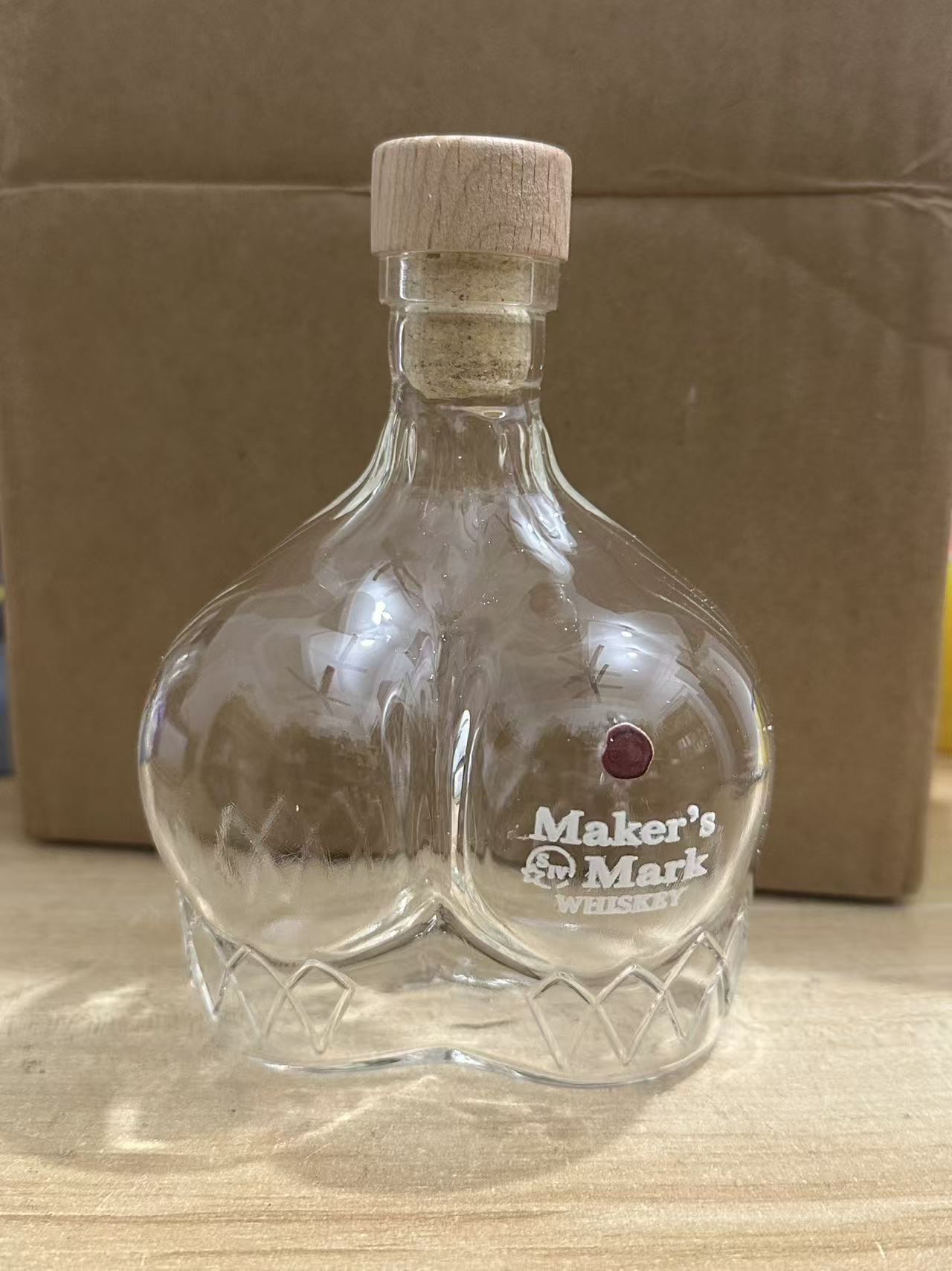 Glass Decanter Whiskey - Novelty Buttocks Shape Whiskey Decanter, Handcrafted