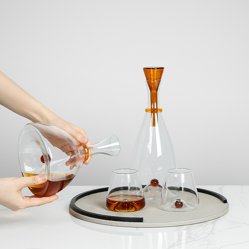Glass Decanter Whiskey - Modern Minimalist Glass Decanter for Home